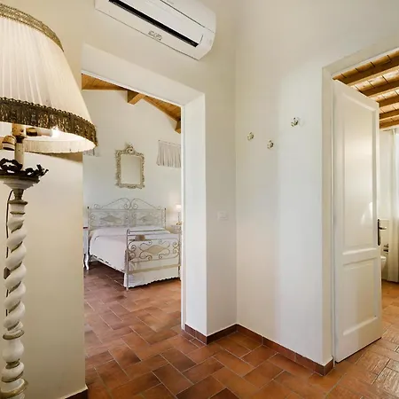 House In The Heart Of Tuscany With A/c And Pool!